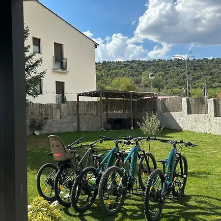公寓 Apartamentos Covarrubias 科瓦鲁比亚斯